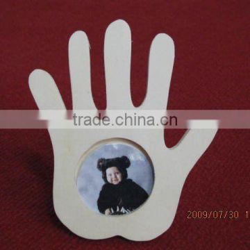 cheap hand shaped wooden photo frame,wooden picture frame