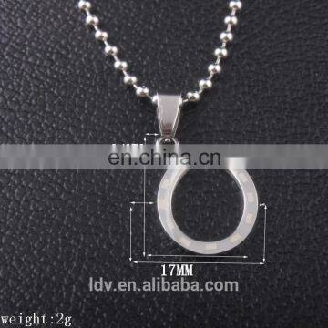 Latest design simple horseshoe shaped stainless steel pendant necklace