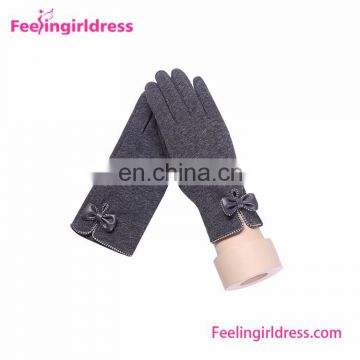 $2.5 Elegant Ladies Winter Cycling Gloves Screen Touch Gloves