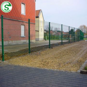 Competitive price used fencing for sale eruopean style wire mesh