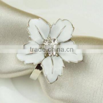 fashionable flower shape metal alloy enamel napkin rings