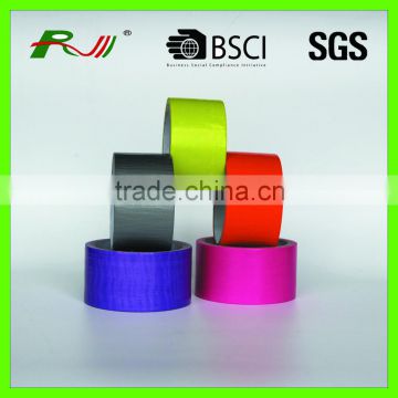 Solid color duct tape for carton sealing