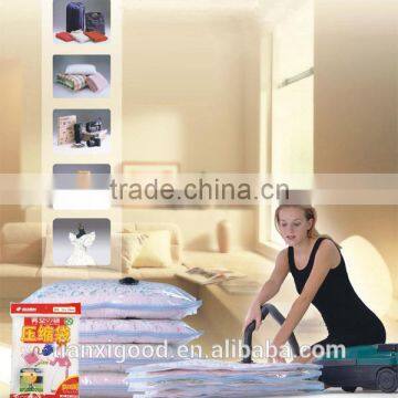 packing clothes bedding and pillows vacuum bag