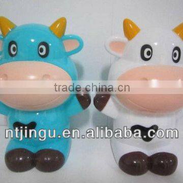 Hot sale cute cow plastic saving box/money box for kids