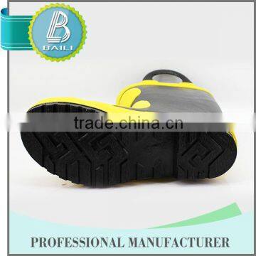 Hot Selling Environmental Cheap Half Boots for Girls photo-3