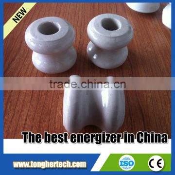 2016 New porcelain insulators factory ceramics insulators for electric fencing insulators