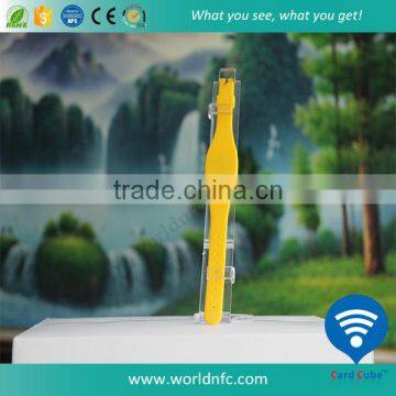 Cheap Waterproof NFC Bracelet RFID Silicone Wristband for Swimming Pool photo-4