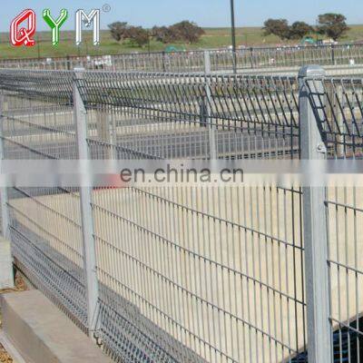 Welded Wire Mesh Fence Brc Fencing Hot Gi Roll Top Fence photo-4