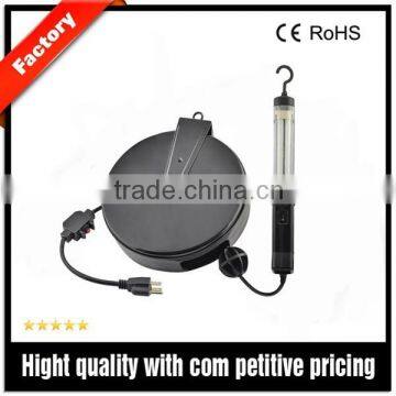 Hanging fluorescent 13W work lamp with a full protection metal cord reel