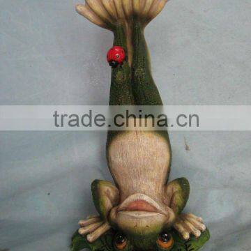 Polyresin headstand frog