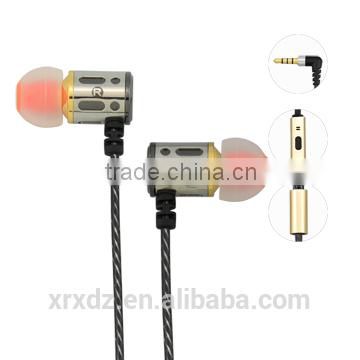 New Product 2016 In Ear Earphone With Mic for Mobile Phone