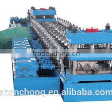 Three waves guard rail forming machine