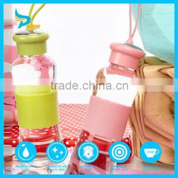 unbreakable glass 200ml drinking bottles with lids custom glass water bottle with silicone strap