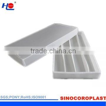 Plastic White Corrugated Boxes