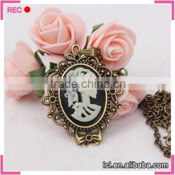 Engraved Skull Gothic Necklace, for Carnaval Gothic Jewelry photo-3