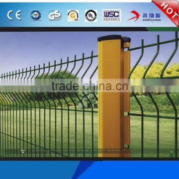 China High Quality Best Price Hot Dip Galvanized PVC Coated Security Fence for Homel photo-4