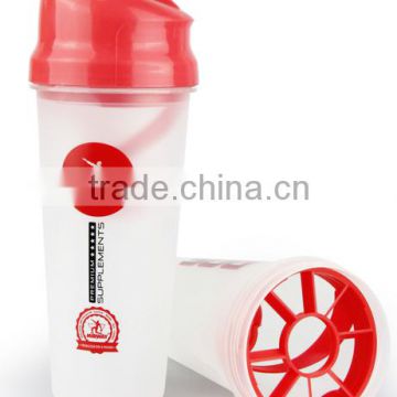 BPA Free 700ML plastic protein shaker bottle with metal ball,mixing shaker bottle