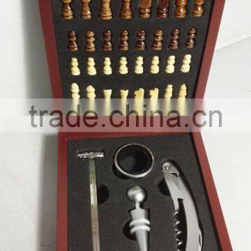 K0428-4W wooden box with 5pcs bar accessories and chess