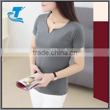 Close-fitting V-neck Slim T- Shirt