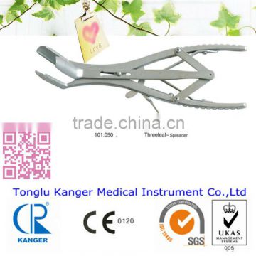 Surgical instrument rib spreader