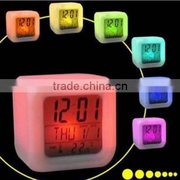 2015 hot sale led clolor change cube digital alarm clock