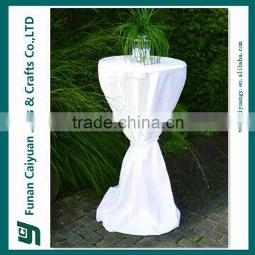 White fabric wedding party outdoor flower table cover