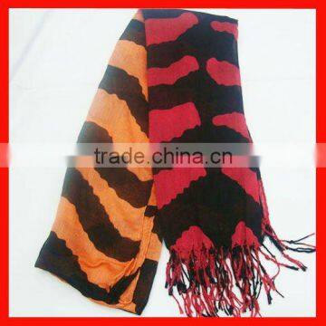 2011 newest lady fashion scarf yiwu