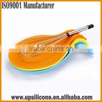 Wholesale Heat Resistant Silicone Spoon Holder Silicone Spoon Rest Kitchen Utensil Holder Silicone Kitchen Tools photo-4