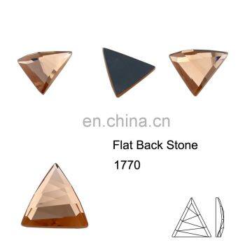 Special Triangle Crystal Design Glass Beads Flat Back