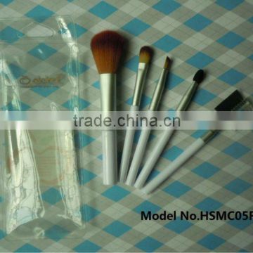 cute cosmetic brush /cosmetic tools