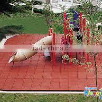 Outdoor rubber tiles