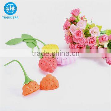 Funky Style Silicone Plastic Tea Strainers