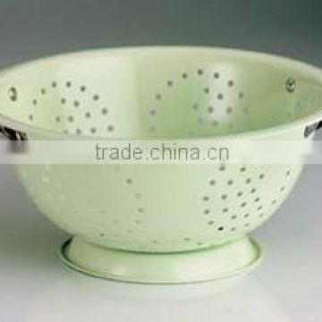 Deep Color Colander with Stainless Steel.