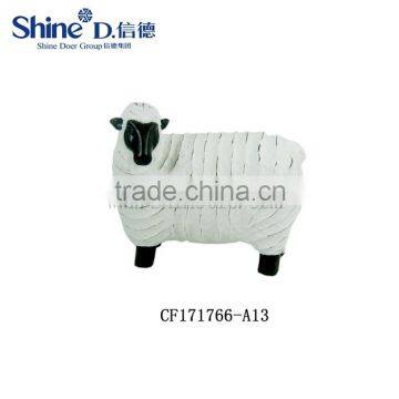 Black & white Polyresin sheep statues gift crafts