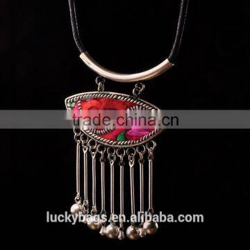 2016 New Arrival Embroidered Necklace National Necklace