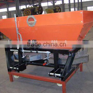 YUNTAI Excellent Quality 2CDR Tow-behind Fertilizer Spreader