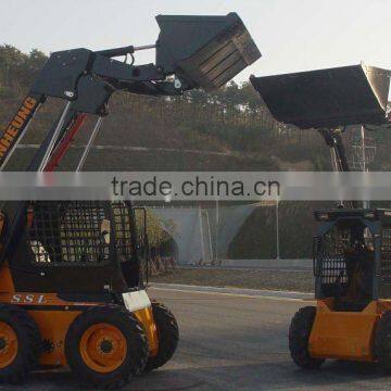 SKID STEERS photo-1