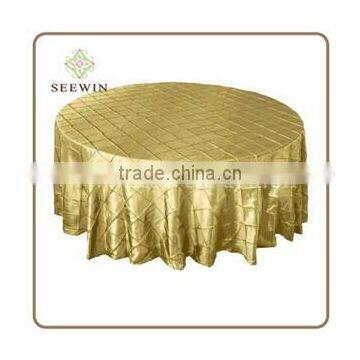 Red Pintuck Taffeta Tablecloth photo-2