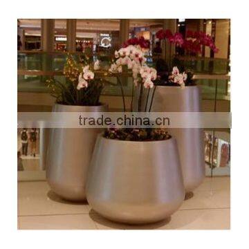 Modern fiberglass flowerpot