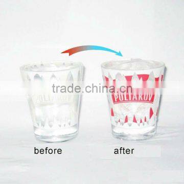 Color-changing shot glass