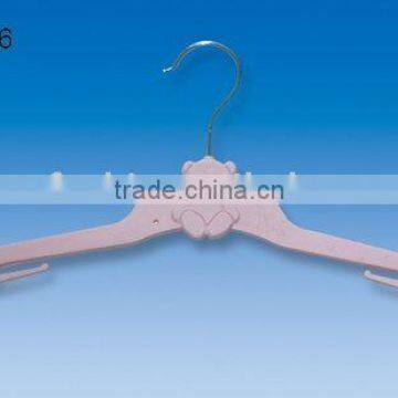 Hanger photo-1