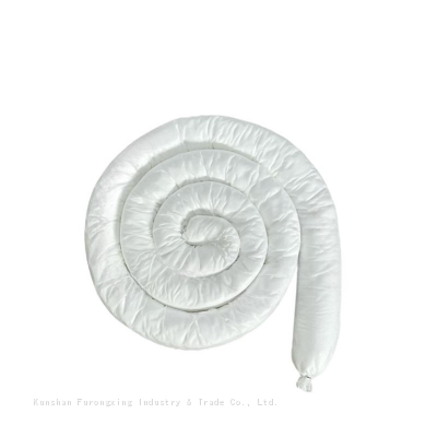 Только масляные впитывающие трубки для контроля разливов масла и борьбы с загрязнением морской поверхности. Нелипкие, белые photo-1