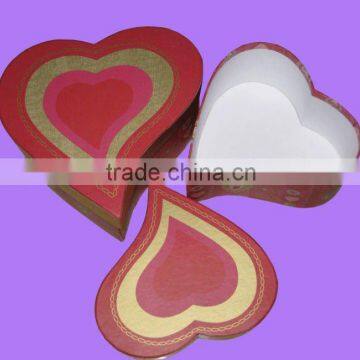Lovely heart shaped paper gift box for wedding