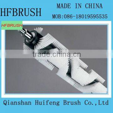 V-shape white nylon roller brush