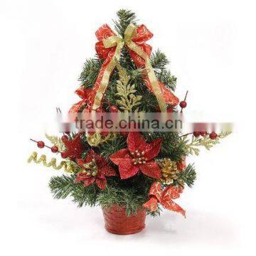 Mini pine needle decorated artificial christmas tree