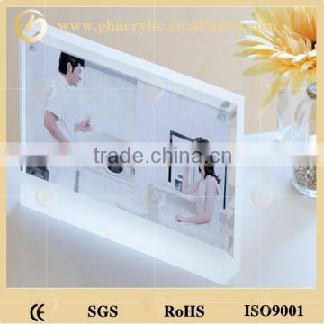 Customized rectangle magnetic acrylic photo frame for picture