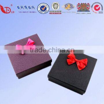 Luxury Embossing Foldable Paper Gift Box for Candle Wholesale photo-5