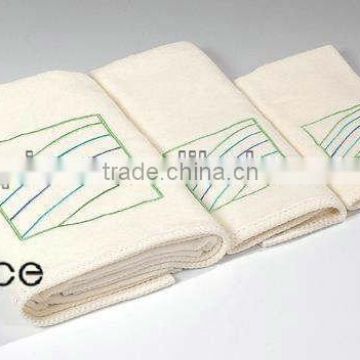 elegant embroidery cotton towel