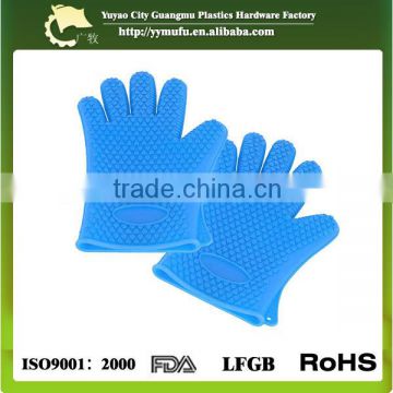 Made with high quality heat resistant silicone gloves