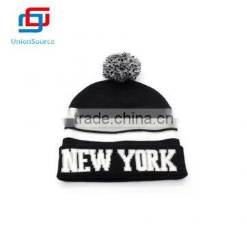 Hot Sale Acrylic Knitted Winter Hat with One Ball